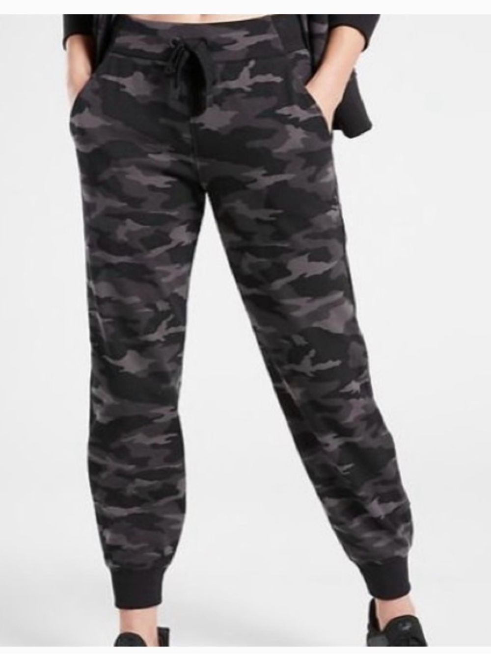 Athleta size extra large Black & Gray Camo Jogger Sweatpants